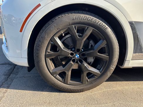 Used 2021 BMW X7 xDrive40i AWD/4WD image 6