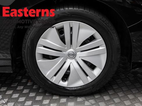 Used 2024 Nissan Leaf S image 30