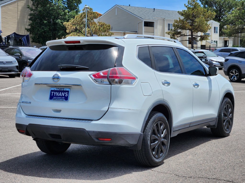 Used 2016 Nissan Rogue S w/ Appearance Package FWD image 5