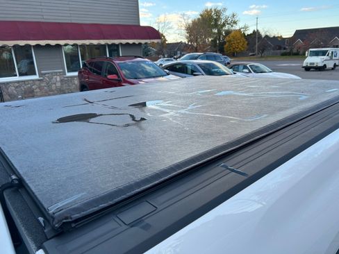 Used 2024 Chevrolet Silverado 2500 Custom w/ Custom Value Package image 15