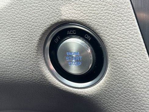 Used 2015 Hyundai Genesis 3.8 image 22