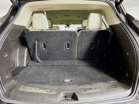 Used 2023 Buick Enclave Essence FWD image 33