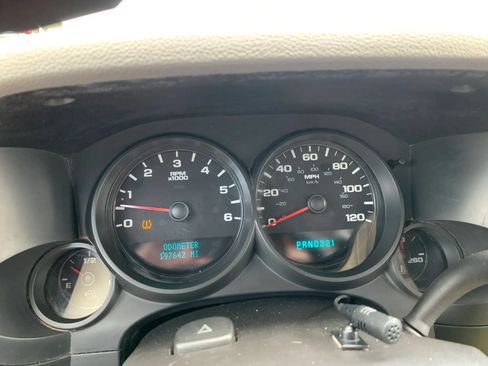 Used 2007 Chevrolet Silverado 1500 W/T RWD image 25