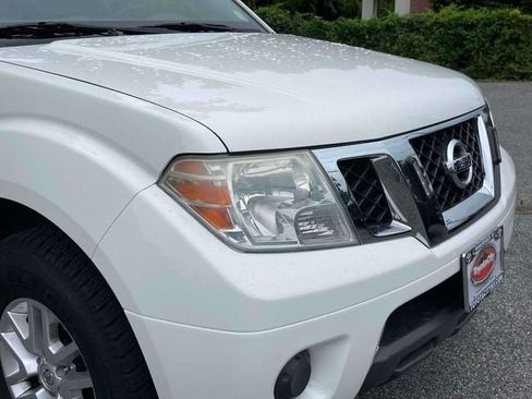 Used 2021 Nissan Frontier SV RWD image 12