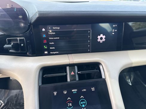 Used 2020 Porsche Taycan 4S image 18