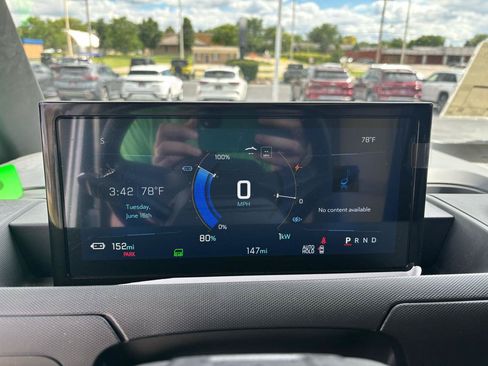 Used 2024 Chevrolet Brightdrop 400 w/ Commercial Equipment Package AWD/4WD image 20