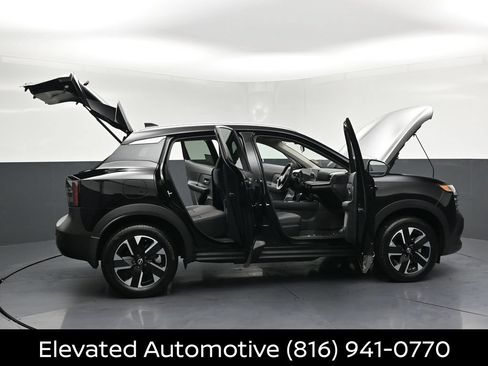 Certified 2026 Nissan Kicks SV w/ Cold Weather Package AWD/4WD image 32