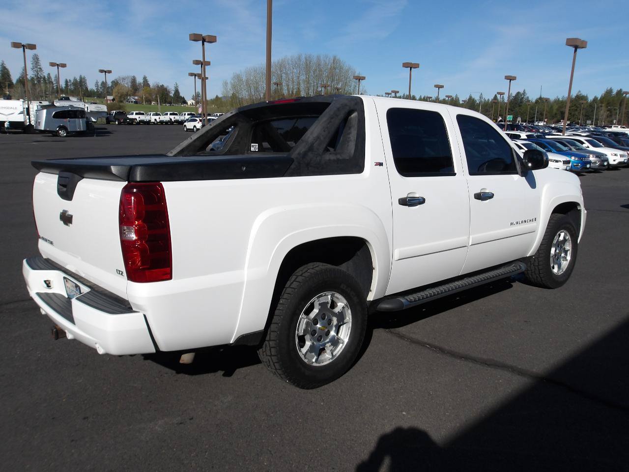 Used 2008 Chevrolet Avalanche LT w/ LT Preferred Equipment Group AWD/4WD image 5