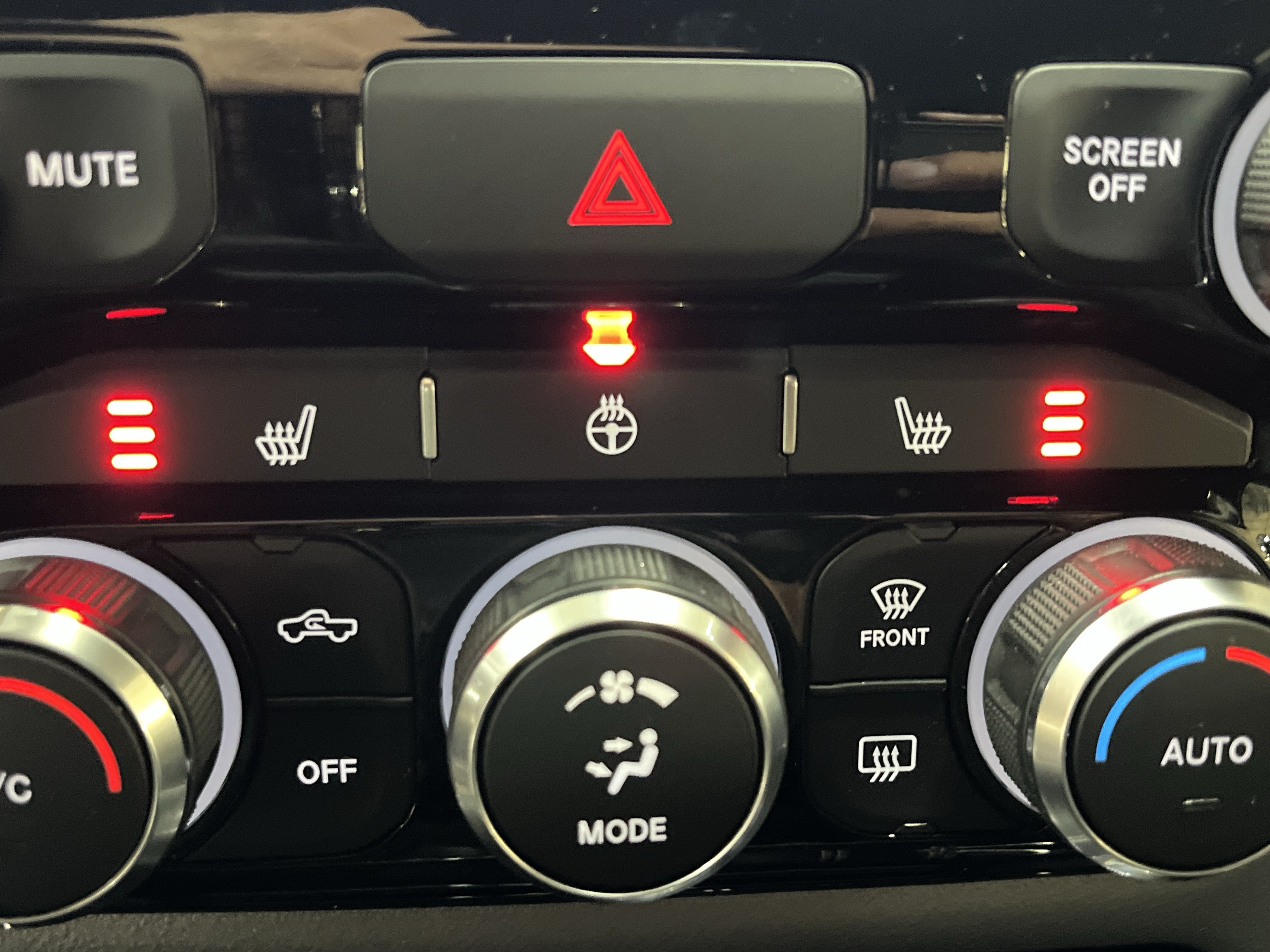 Used 2022 RAM 1500 Big Horn AWD/4WD image 36