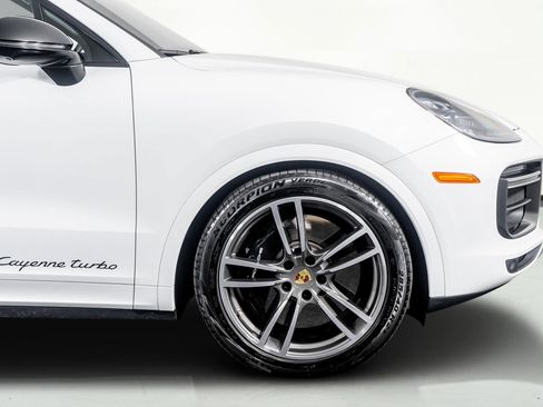 Used 2023 Porsche Cayenne Turbo w/ Premium Package Plus (PI3) image 7