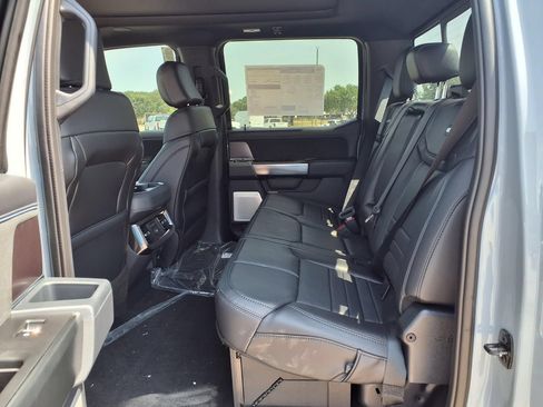 New 2026 Ford F250 Platinum w/ Tremor Off-Road Package AWD/4WD image 22