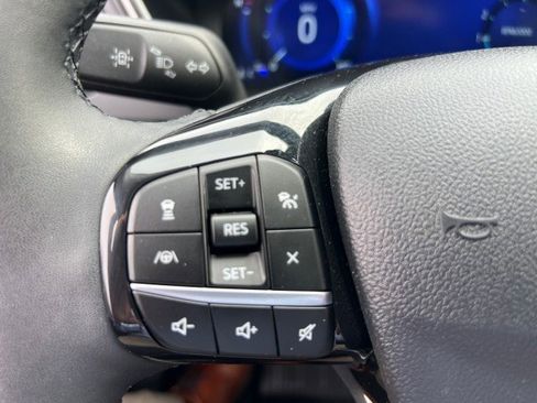 Certified 2022 Ford Escape SEL w/ Technology Package AWD/4WD image 19