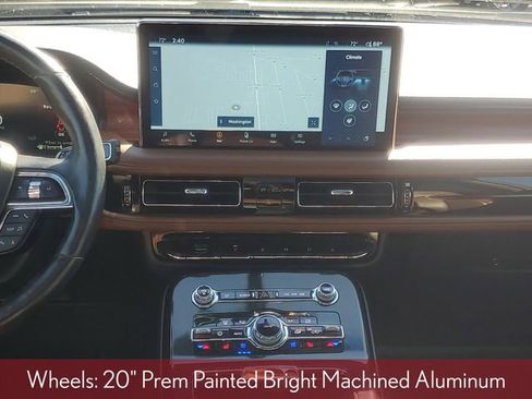 Used 2022 Lincoln Nautilus Reserve image 34