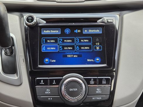 Used 2016 Honda Odyssey SE image 29