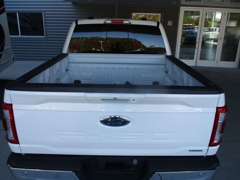 Used 2023 Ford F150 Lariat w/ Trailer Tow Package image 4