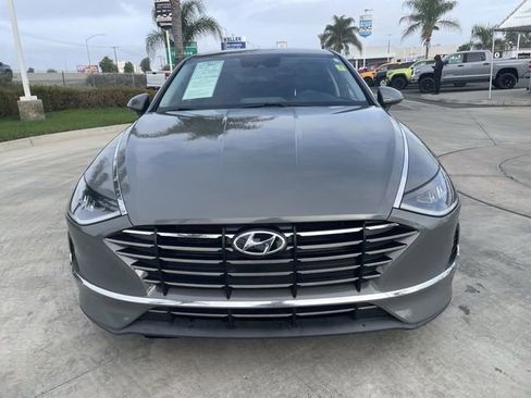 Used 2023 Hyundai Sonata SE w/ Preferred Accessory Package image 3