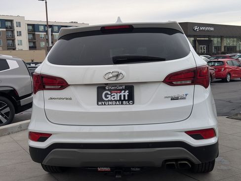Used 2018 Hyundai Santa Fe Sport image 5