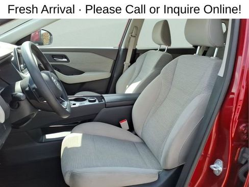 Used 2021 Nissan Rogue SV image 12