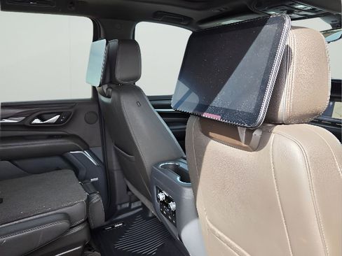 Used 2021 GMC Yukon XL Denali w/ Denali Ultimate Package image 25