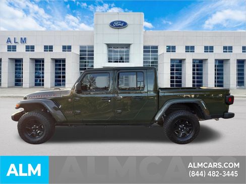 Used 2023 Jeep Gladiator Mojave w/ Cold Weather Group image 9