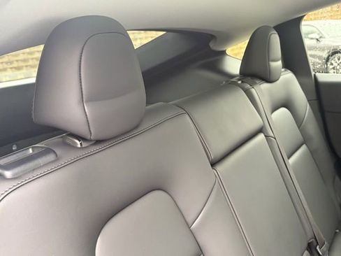 Used 2024 Tesla Model Y Long Range image 28