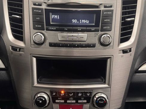 Used 2013 Subaru Outback 2.5i image 12