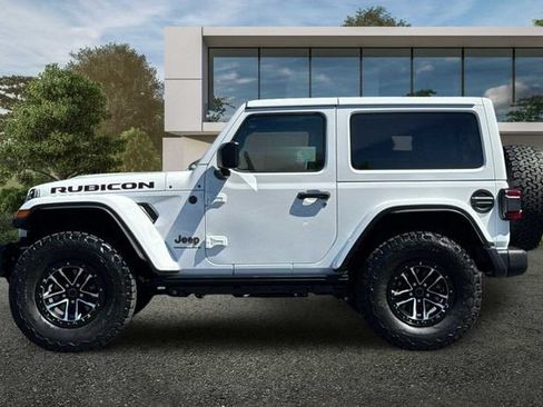 Used 2026 Jeep Wrangler Rubicon AWD/4WD image 7