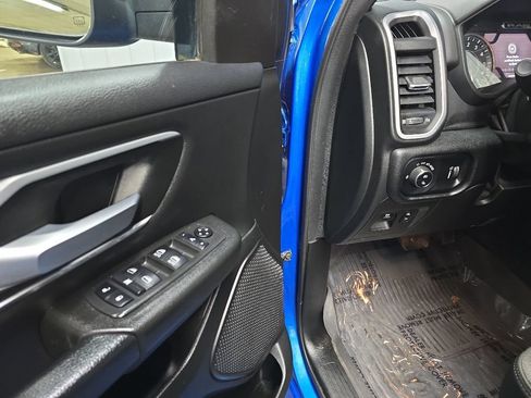 Used 2022 RAM 1500 Big Horn AWD/4WD image 27