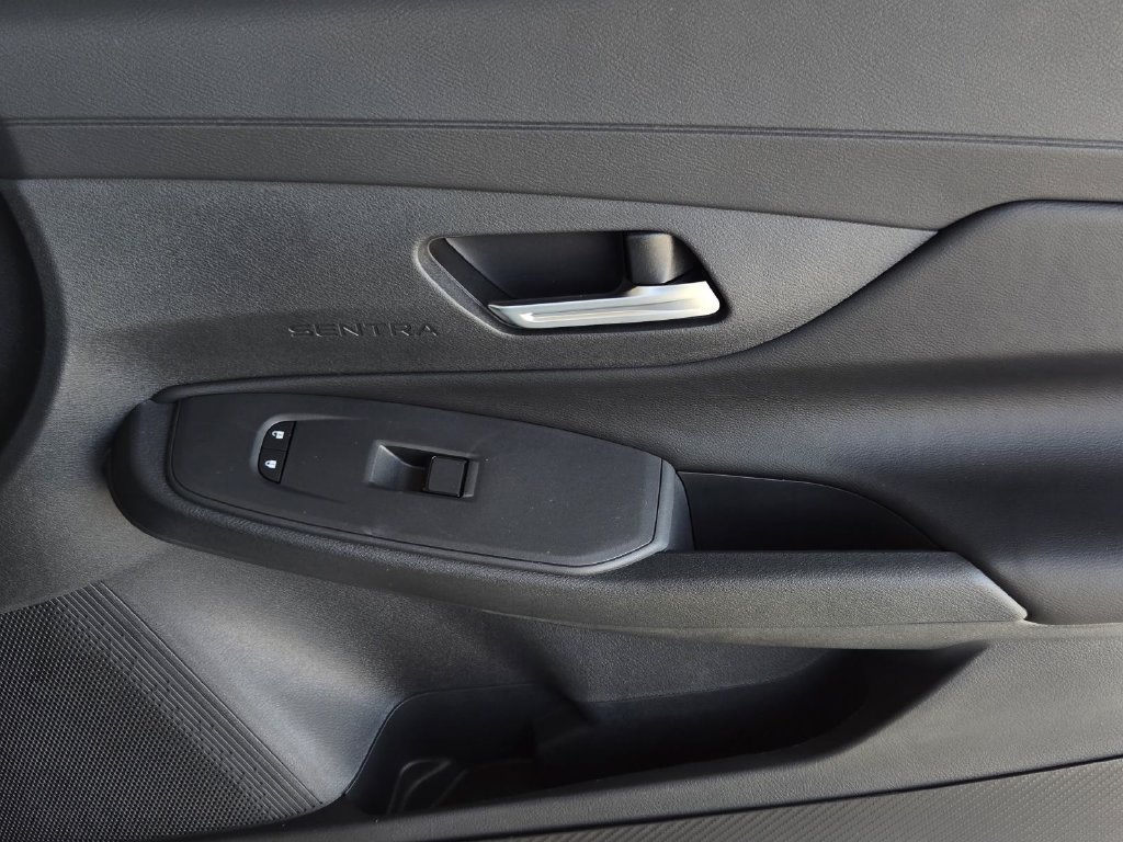 New 2027 Nissan Sentra SV w/ Floor Mat Package FWD image 8
