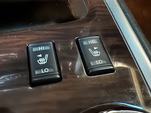 Used 2014 Nissan Pathfinder SL w/ SL Tech Package image 14