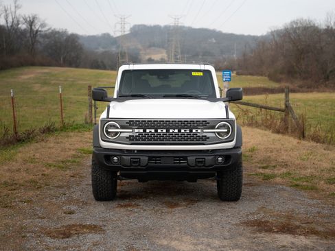 New 2025 Ford Bronco Badlands image 1