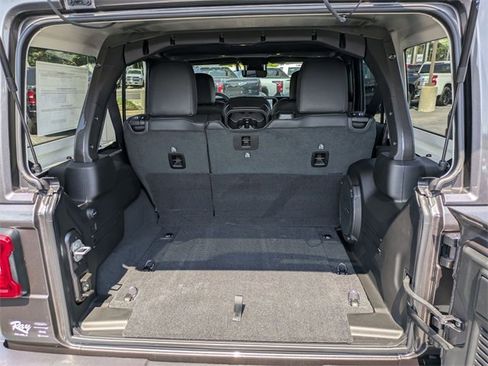 New 2025 Jeep Wrangler Sahara image 27