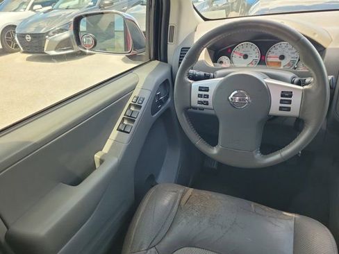 Certified 2019 Nissan Frontier SL RWD image 17