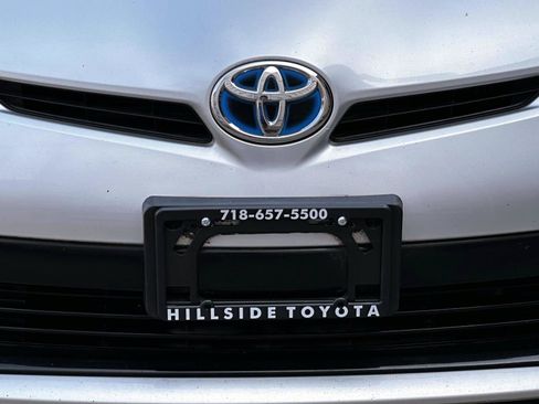 Used 2012 Toyota Prius Two FWD image 7