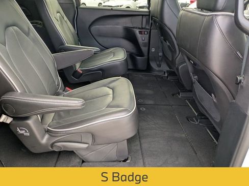 Used 2026 Chrysler Pacifica Limited w/ S Appearance Package image 32