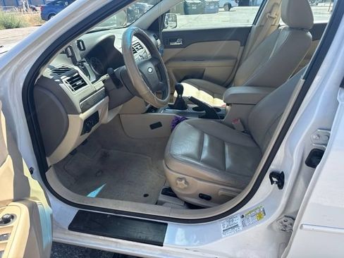 Used 2009 Ford Fusion SEL FWD image 2