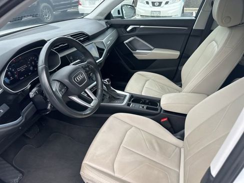Used 2024 Audi Q3 2.0T Premium image 13
