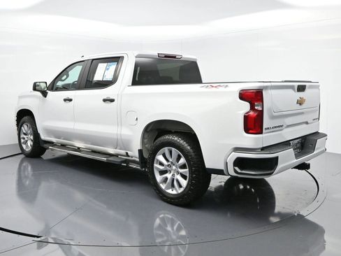 Used 2022 Chevrolet Silverado 1500 Custom w/ Safety Confidence Package image 5