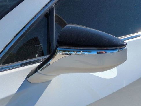 New 2025 Lexus UX 300h 300h image 12