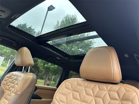 New 2025 Nissan Armada Platinum Reserve image 33