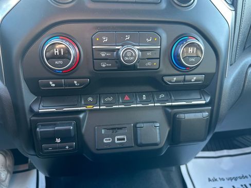 Used 2020 Chevrolet Silverado 1500 LT w/ Convenience Package image 13