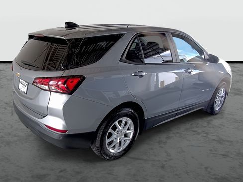 Used 2023 Chevrolet Equinox LS w/ LS Convenience Package image 14