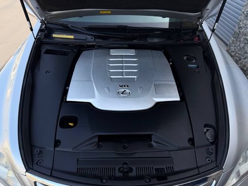 Used 2010 Lexus LS 460 RWD image 19