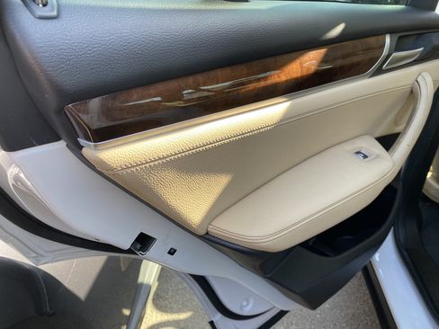 Used 2017 BMW X3 xDrive28i AWD/4WD image 17