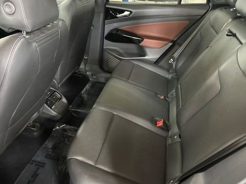 Used 2022 Volkswagen ID.4 Pro S image 15