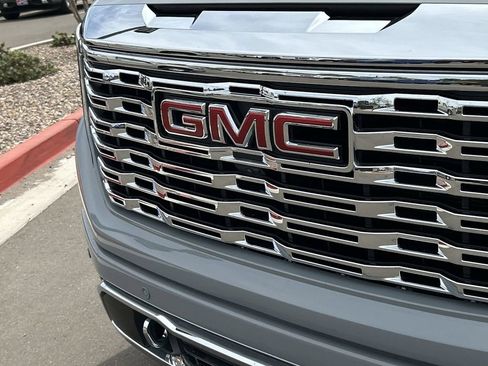 Used 2025 GMC Sierra 1500 Denali image 30