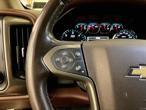 Used 2014 Chevrolet Silverado 1500 High Country w/ High Country Premium Package AWD/4WD image 18