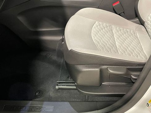 Used 2020 Chevrolet Equinox LS image 20