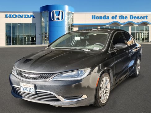 Used 2016 Chrysler 200 Limited w/ Anniversary Edition FWD image 3