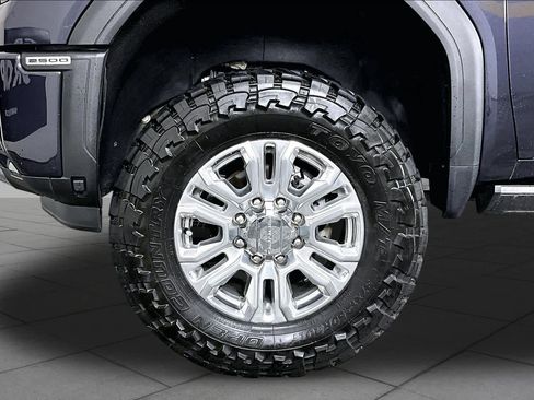Used 2024 GMC Sierra 2500 Denali w/ Denali Reserve Package AWD/4WD image 11